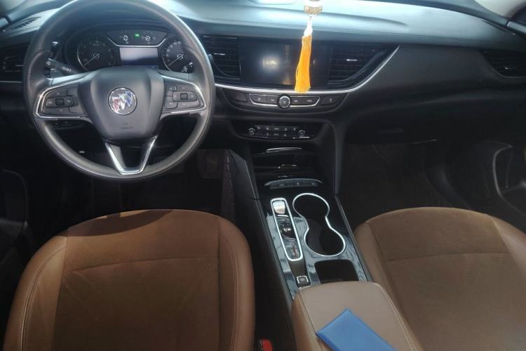 Used Buick Regal 2022 552T Smart Edition Center Console