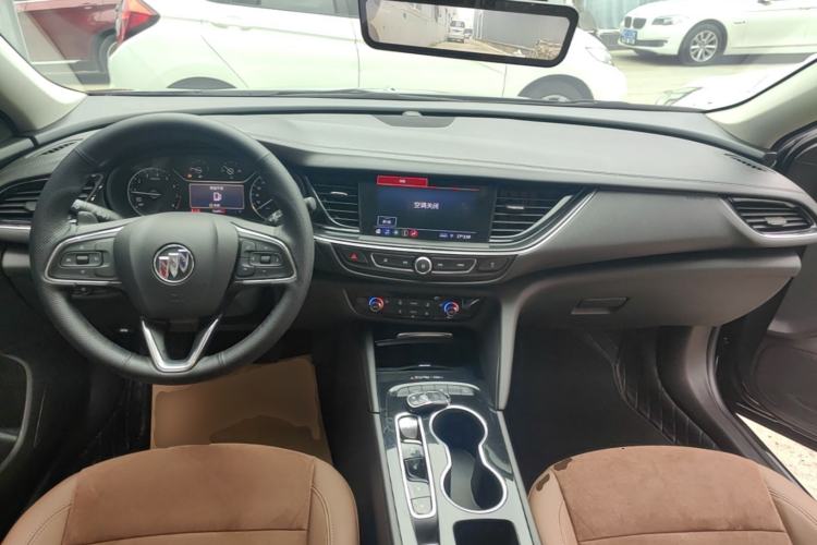 Used Buick Regal 2022 552T Smart Edition Center Console