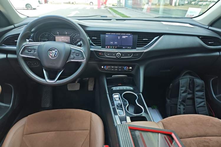 Used Buick Regal 2022 552T Smart Edition Center Console