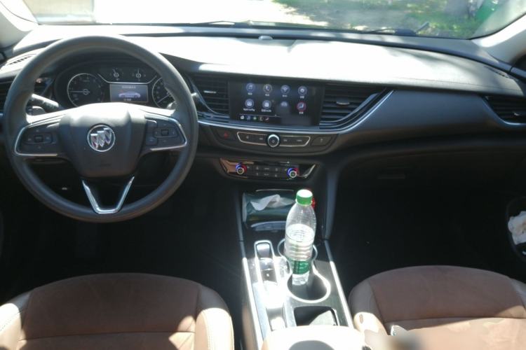 Used Buick Regal 2022 552T Smart Edition Center Console