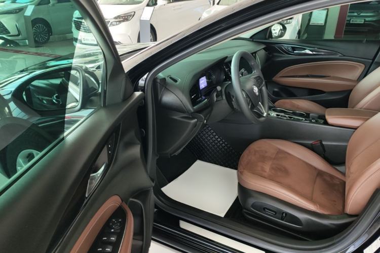 Used Buick Regal 2022 552T Smart Edition Driver Seat