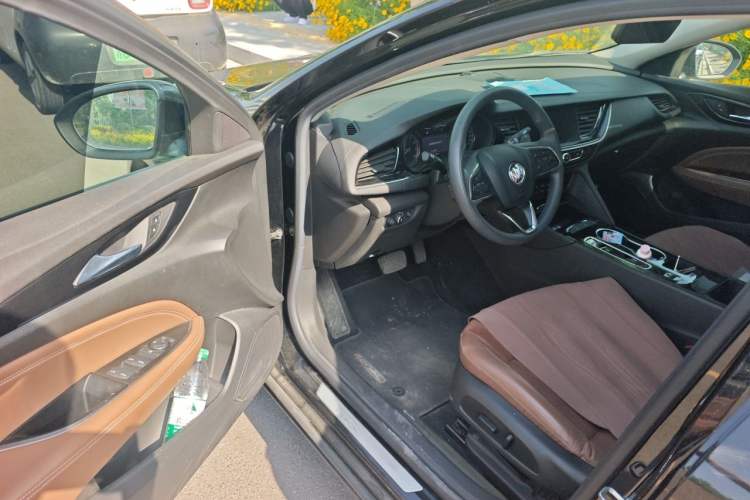 Used Buick Regal 2022 552T Smart Edition Driver Seat