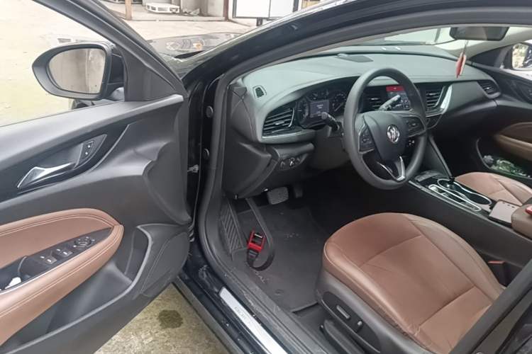 Used Buick Regal 2022 552T Smart Edition Driver Seat
