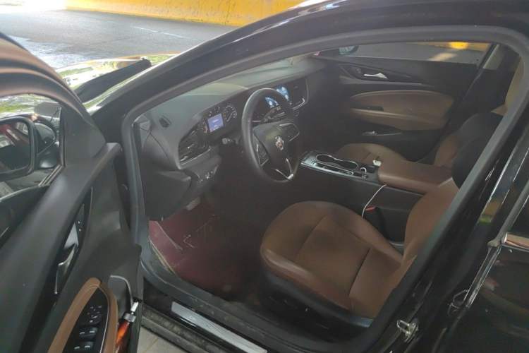 Used Buick Regal 2022 552T Smart Edition Driver Seat