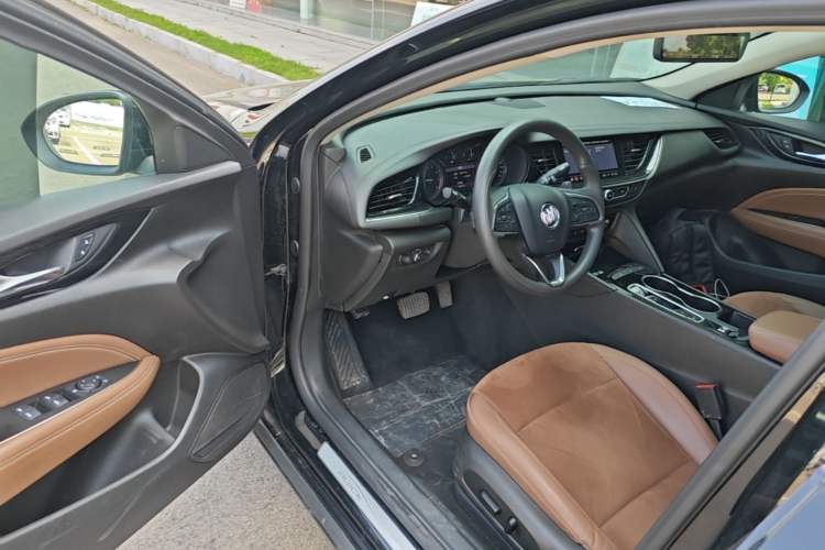 Used Buick Regal 2022 552T Smart Edition Driver Seat