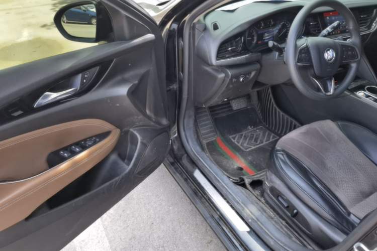 Used Buick Regal 2022 552T Smart Edition Driver Seat
