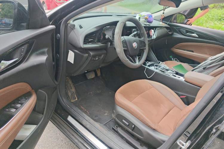 Used Buick Regal 2022 552T Smart Edition Driver Seat