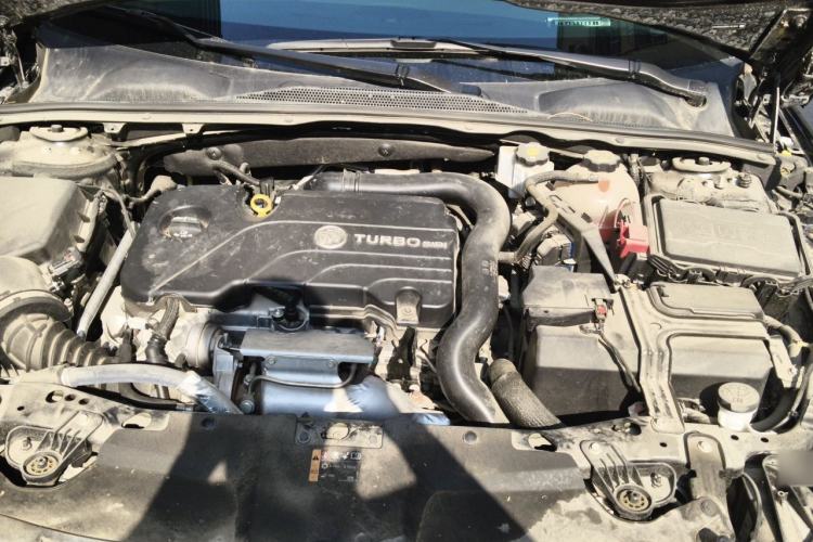 Used Buick Regal 2022 552T Smart Edition Engine Bay