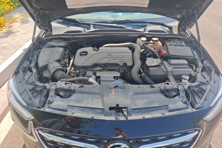 Used Buick Regal 2022 552T Smart Edition Engine Bay