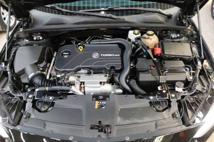 Used Buick Regal 2022 552T Smart Edition Engine Bay