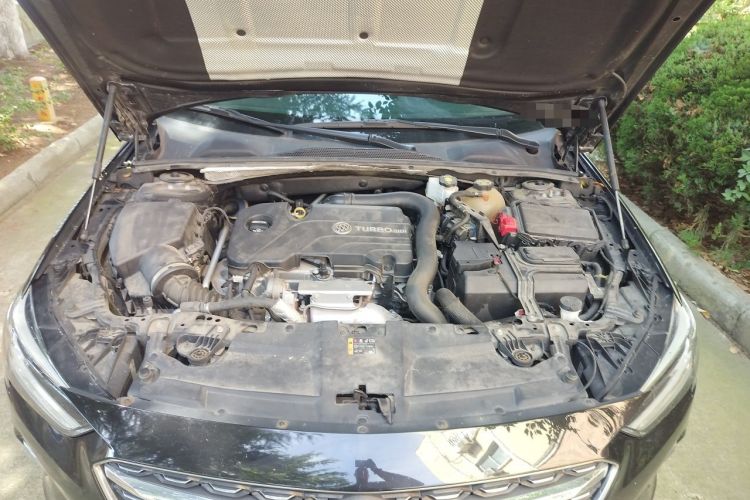 Used Buick Regal 2022 552T Smart Edition Engine Bay