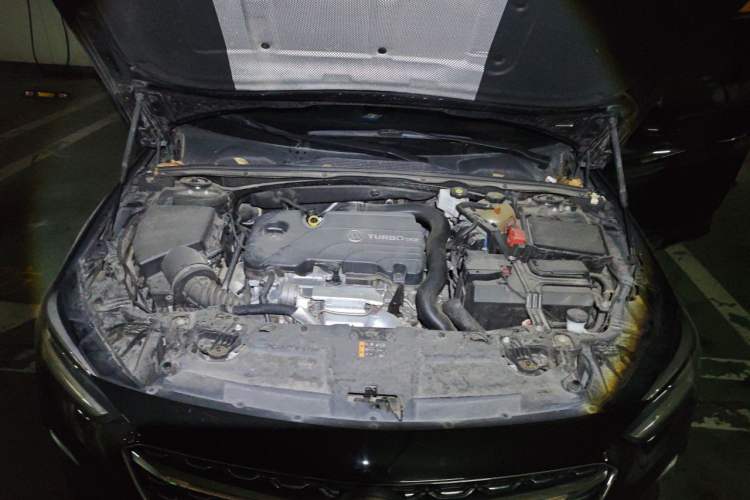 Used Buick Regal 2022 552T Smart Edition Engine Bay