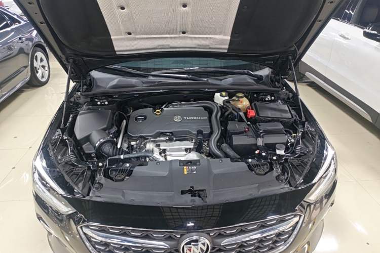 Used Buick Regal 2022 552T Smart Edition Engine Bay