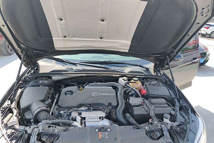 Used Buick Regal 2022 552T Smart Edition Engine Bay