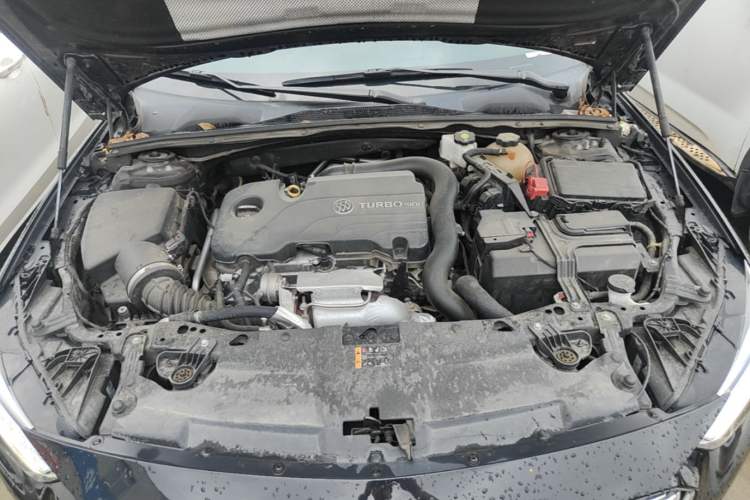 Used Buick Regal 2022 552T Smart Edition Engine Bay