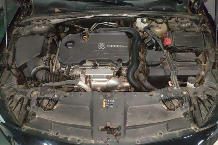 Used Buick Regal 2022 552T Smart Edition Engine Bay