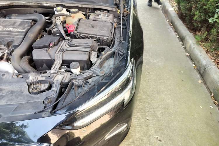 Used Buick Regal 2022 552T Smart Edition Engine Bay Left