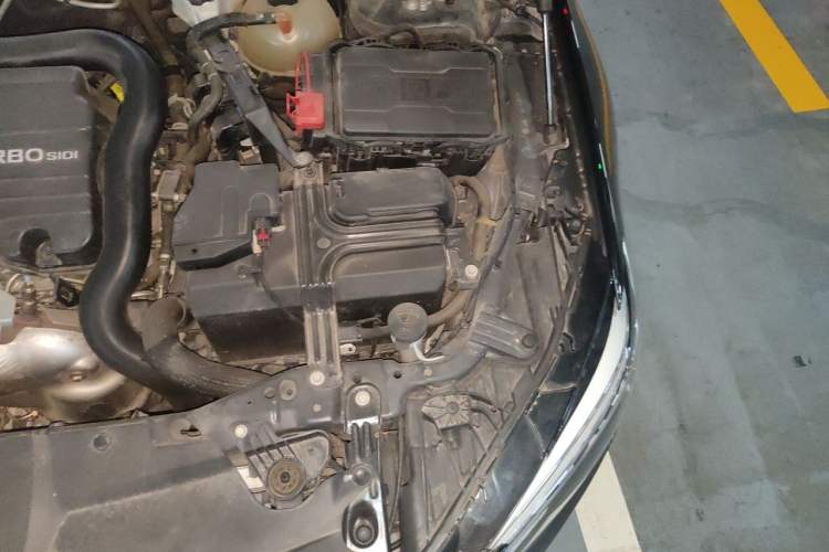 Used Buick Regal 2022 552T Smart Edition Engine Bay Left
