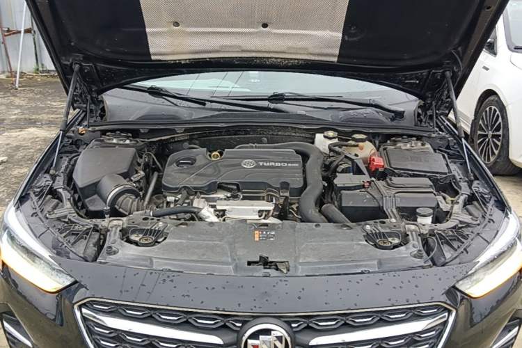 Used Buick Regal 2022 552T Smart Edition Engine Bay