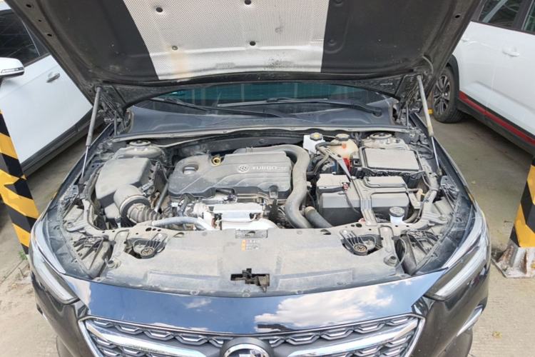 Used Buick Regal 2022 552T Smart Edition Engine Bay