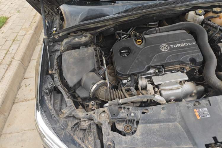 Used Buick Regal 2022 552T Smart Edition Engine Bay Right