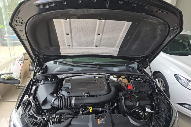 Used Buick Regal 2022 652T Smart Enjoyment Version Engine Bay