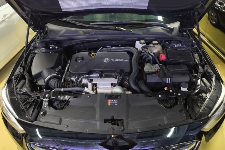 Used Buick Regal 2022 552T Smart Edition Engine Bay