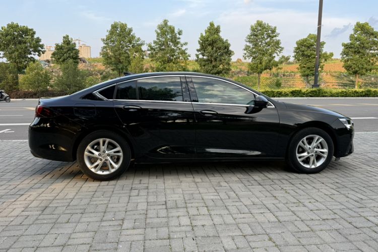 Used Buick Regal 2022 552T Smart Edition Exterior 4