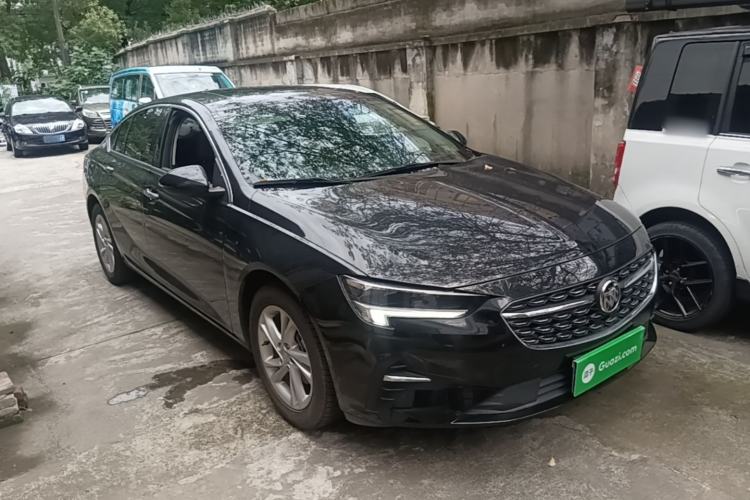 Used Buick Regal 2022 552T Smart Edition Front Right 45 Deg