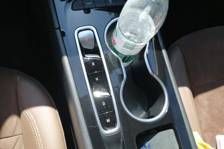 Used Buick Regal 2022 552T Smart Edition Gear Lever