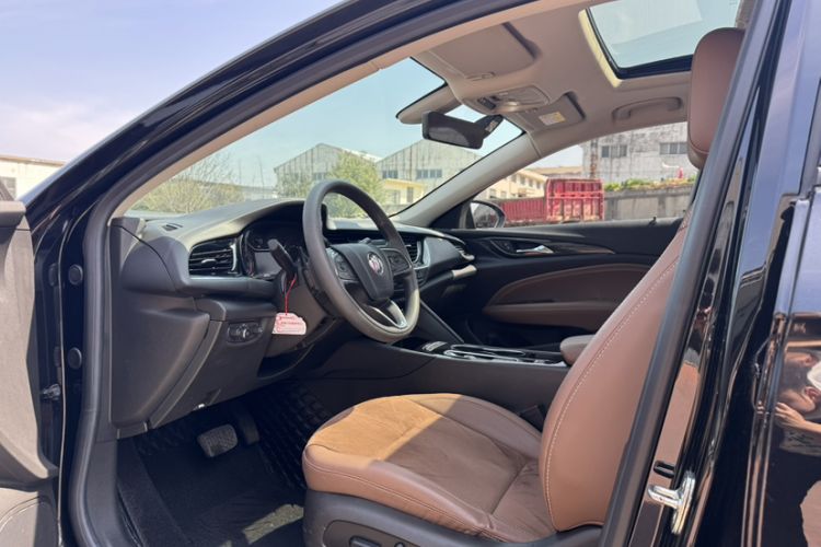 Used Buick Regal 2022 552T Smart Edition Interior 2