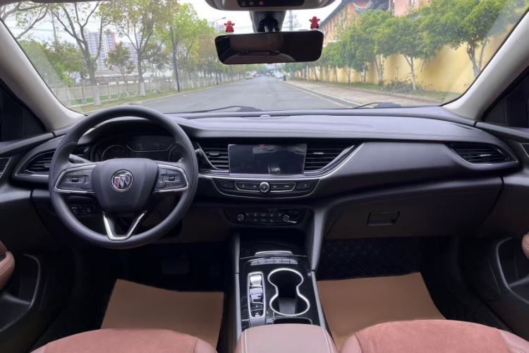 Used Buick Regal 2022 552T Smart Edition Interior 3