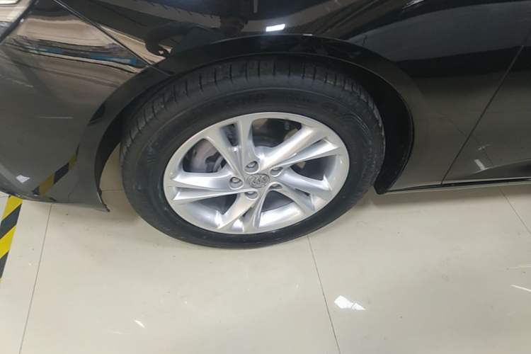 Used Buick Regal 2022 552T Smart Edition Left Front Wheel Hub