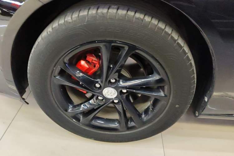 Used Buick Regal 2022 552T Smart Edition Left Front Wheel Hub