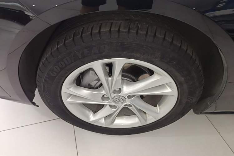 Used Buick Regal 2022 552T Smart Edition Left Front Wheel Hub
