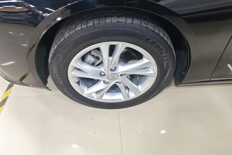 Used Buick Regal 2022 552T Smart Edition Left Front Wheel Hub