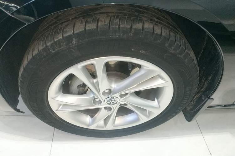 Used Buick Regal 2022 552T Smart Edition Left Front Wheel Hub