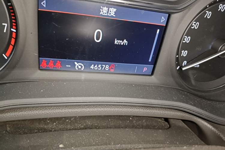 Used Buick Regal 2022 552T Smart Edition Odometer Close Up