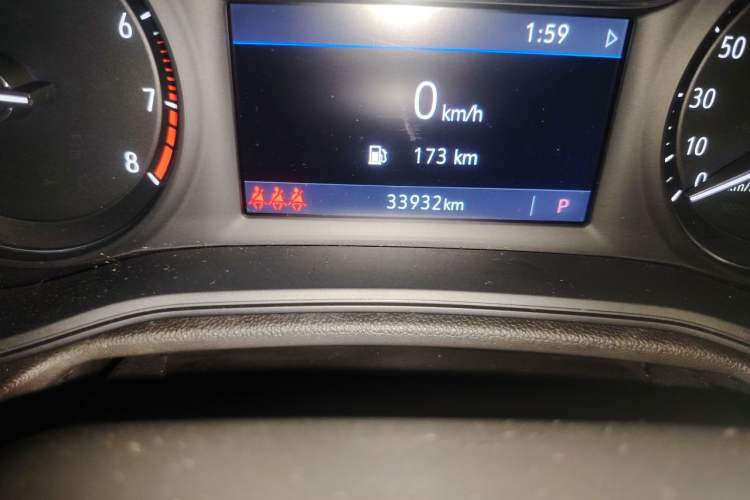 Used Buick Regal 2022 552T Smart Edition Odometer Close Up