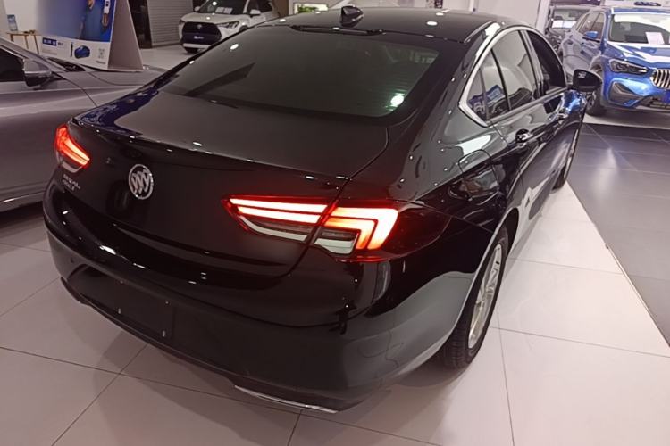 Used Buick Regal 2022 552T Smart Edition Rear Right 45 Deg