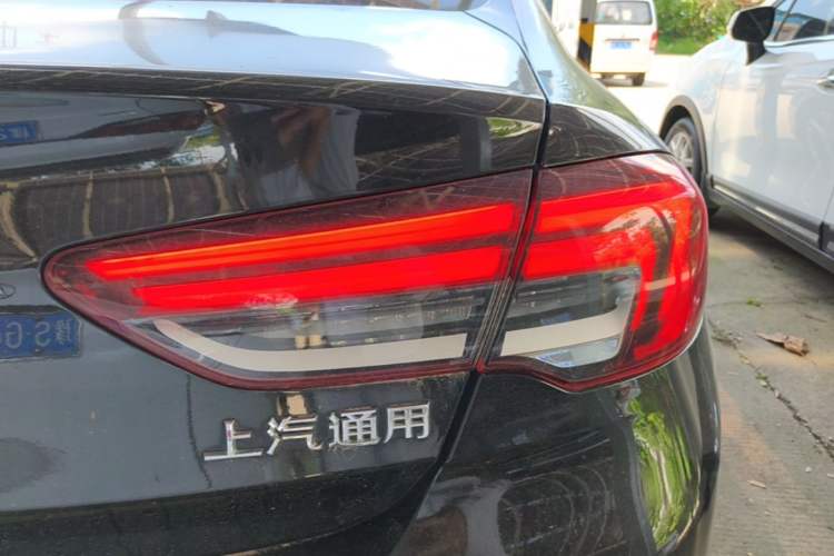 Used Buick Regal 2022 552T Smart Edition Right Rear Taillight