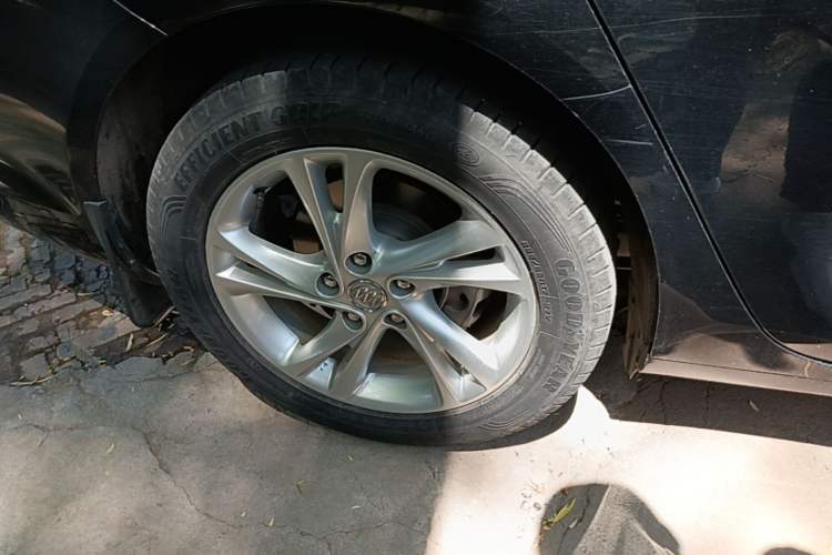 Used Buick Regal 2022 552T Smart Edition Right Rear Wheel Hub