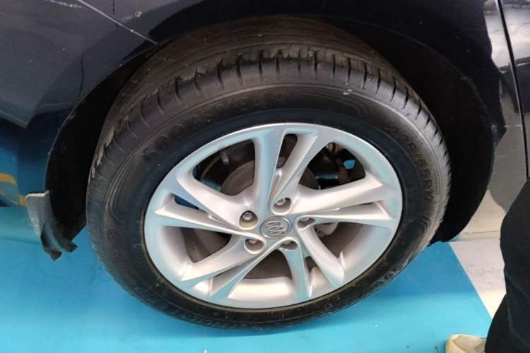 Used Buick Regal 2022 552T Smart Edition Right Rear Wheel Hub
