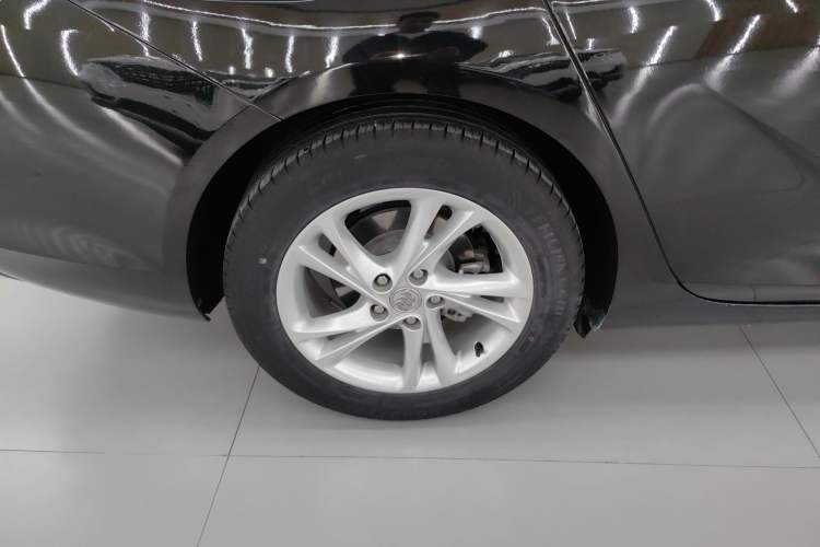 Used Buick Regal 2022 552T Smart Edition Right Rear Wheel Hub