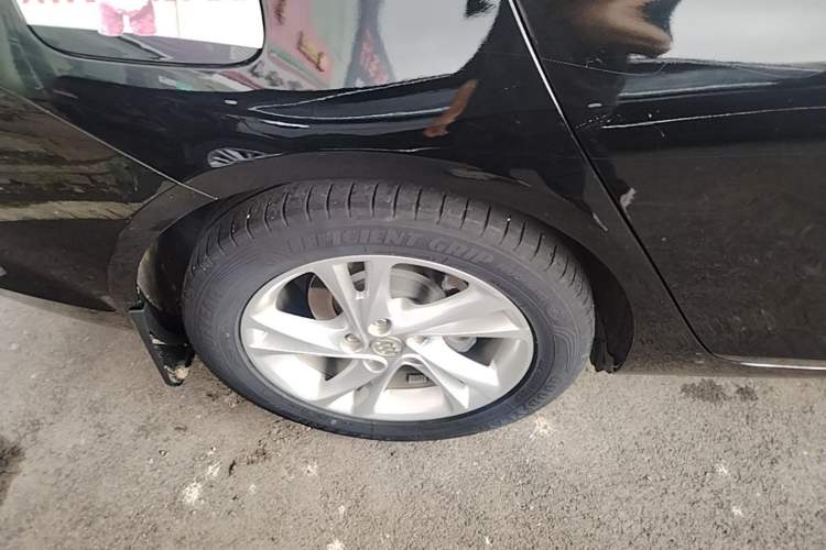 Used Buick Regal 2022 552T Smart Edition Right Rear Wheel Hub