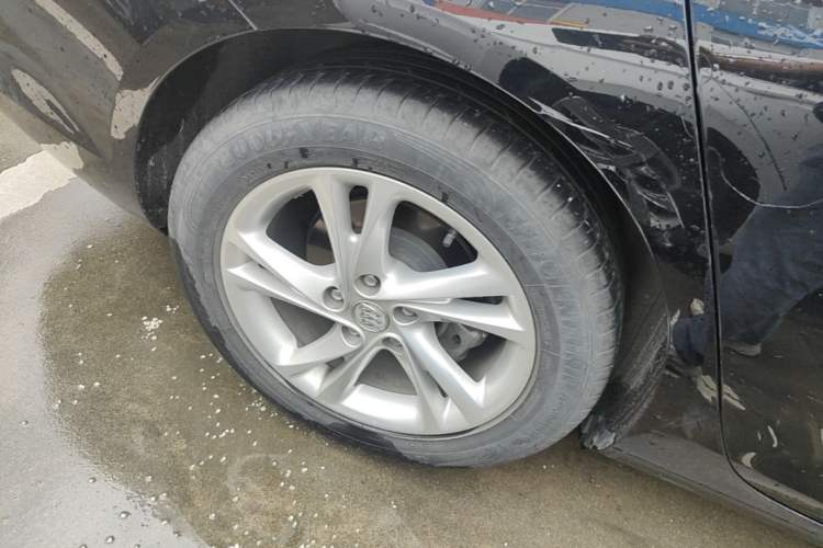 Used Buick Regal 2022 552T Smart Edition Right Rear Wheel Hub