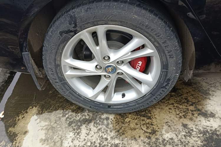 Used Buick Regal 2022 552T Smart Edition Right Rear Wheel Hub