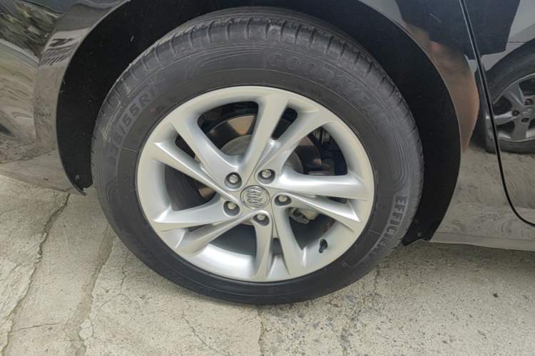 Used Buick Regal 2022 552T Smart Edition Right Rear Wheel Hub