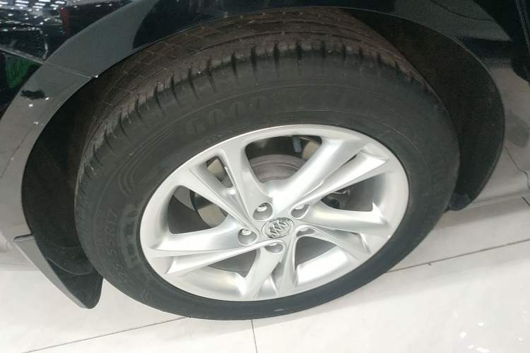 Used Buick Regal 2022 552T Smart Edition Right Rear Wheel Hub