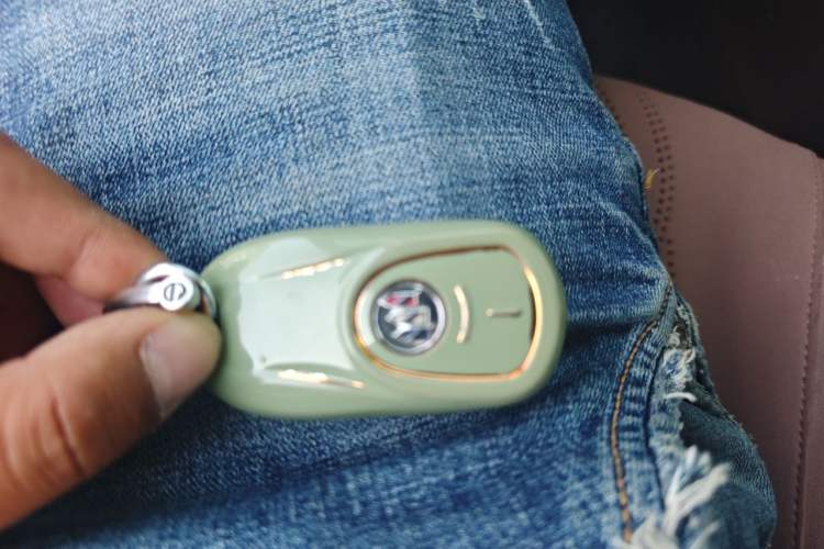 Used Buick Regal 2022 552T Smart Edition Vehicle Key